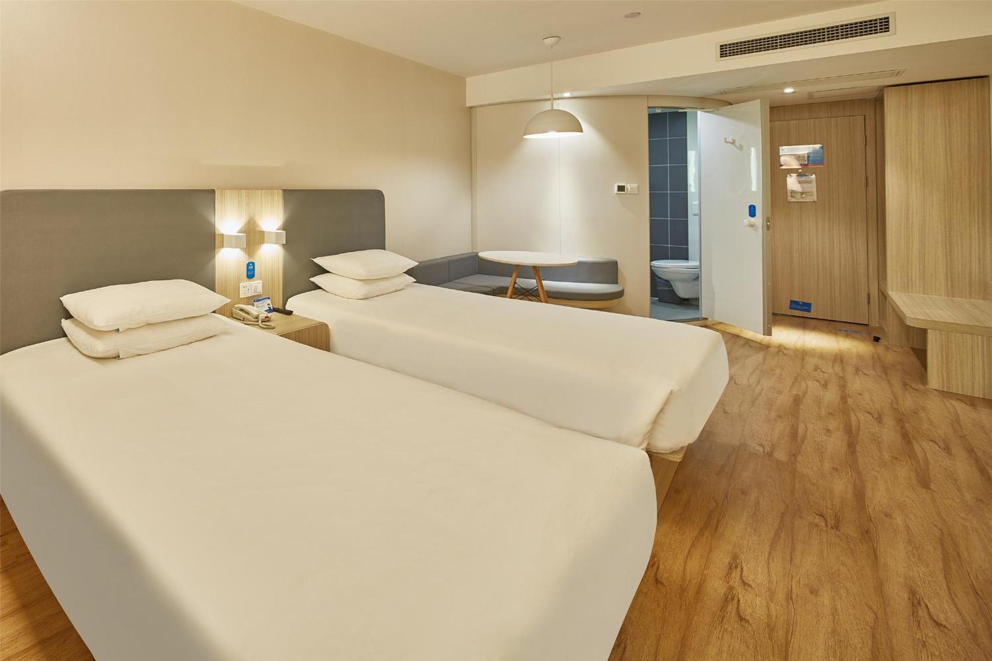 Hanting Hotel Fuzhou Wuyi Square Bagian luar foto