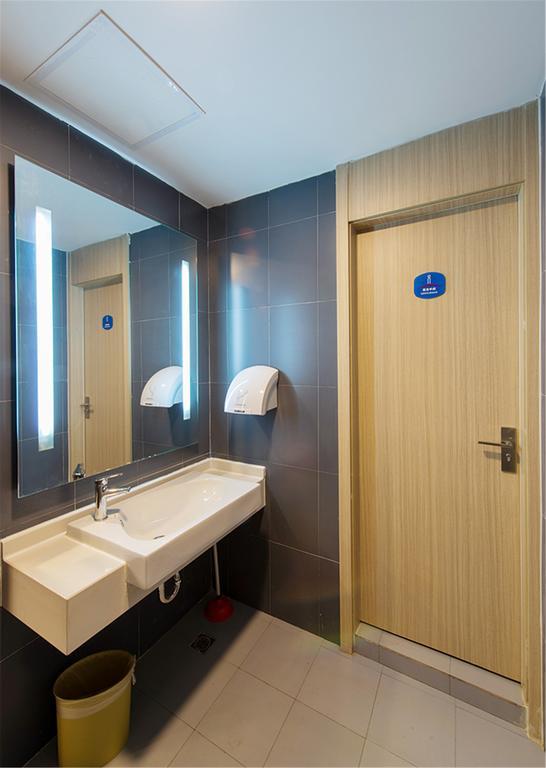 Hanting Hotel Fuzhou Wuyi Square Bagian luar foto
