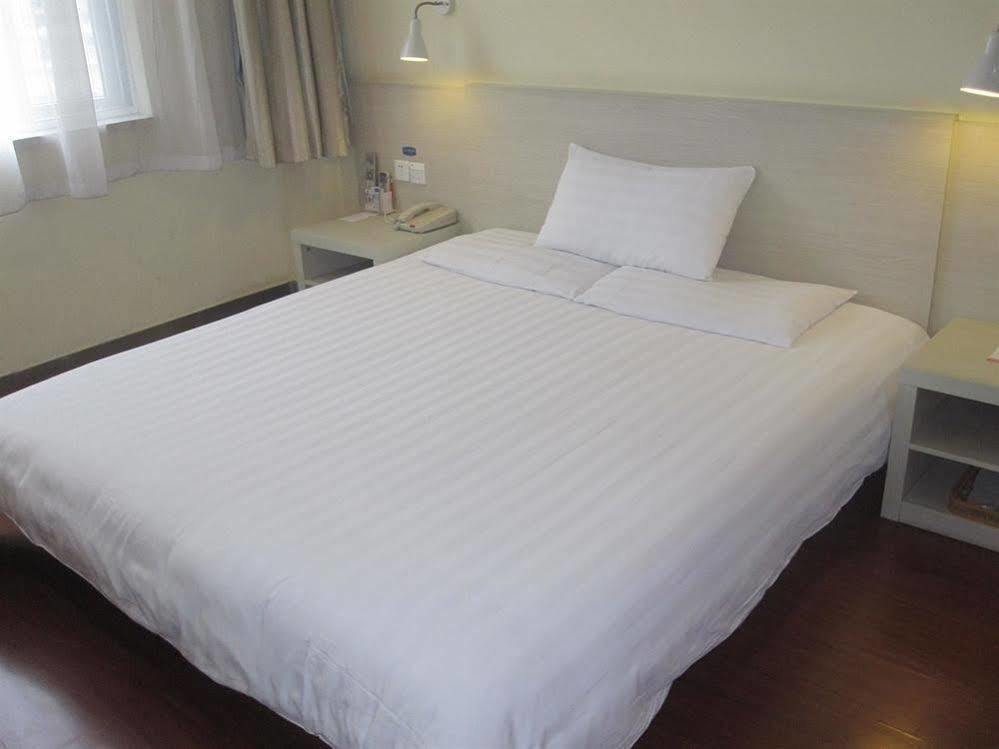 Hanting Hotel Fuzhou Wuyi Square Bagian luar foto